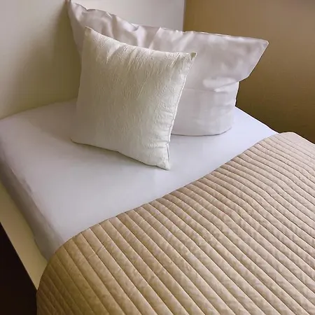 Riverside Airport Kelsterbach