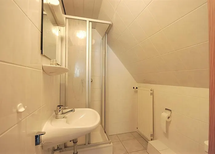 Riverside Airport Hotel