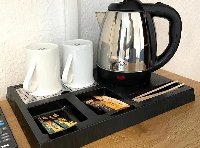 Riverside Airport Hotel