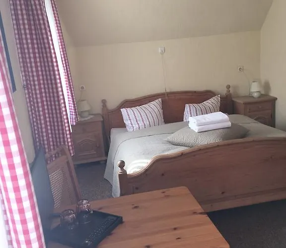 Hotel Riverside Airport