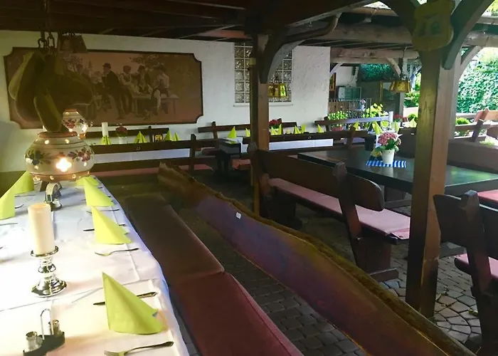 Riverside Airport Hotel